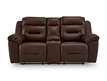 Sofá reclinable biplaza Beaman Peak con consola